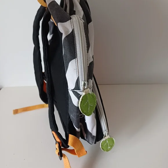 Cute Skip Hop Zoo Zebra Kid's Backpack 13" × 12" - Picture 6 of 9